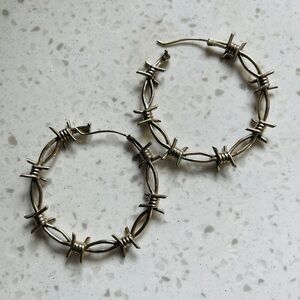 Maya Barbwire Ear Weights